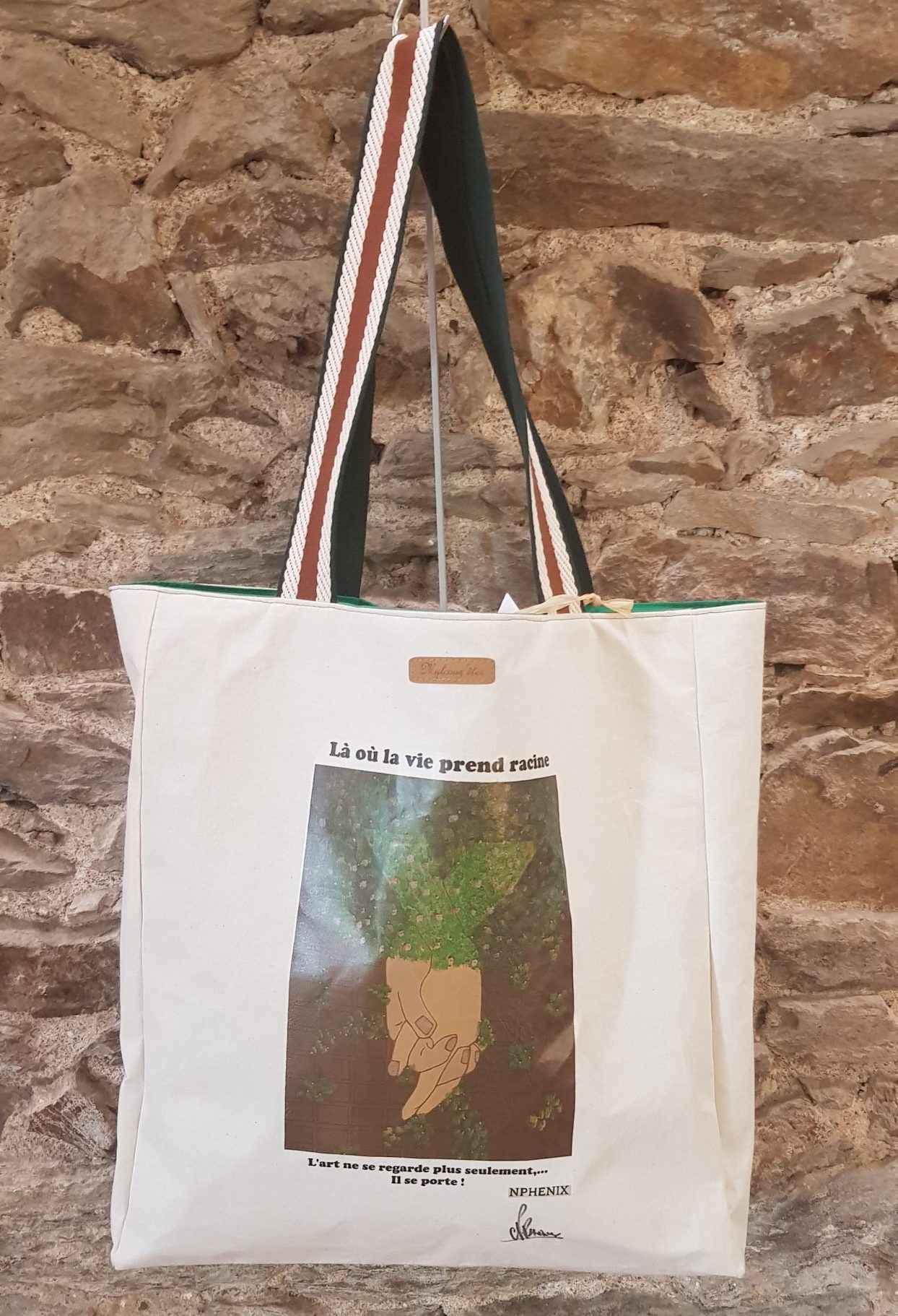 Photo sac couture - Tableau Là où la vie prend racine - Collection L'art ne se regarde plus seulement, il se porte ! - Mylcouz'êtes - Nphenix