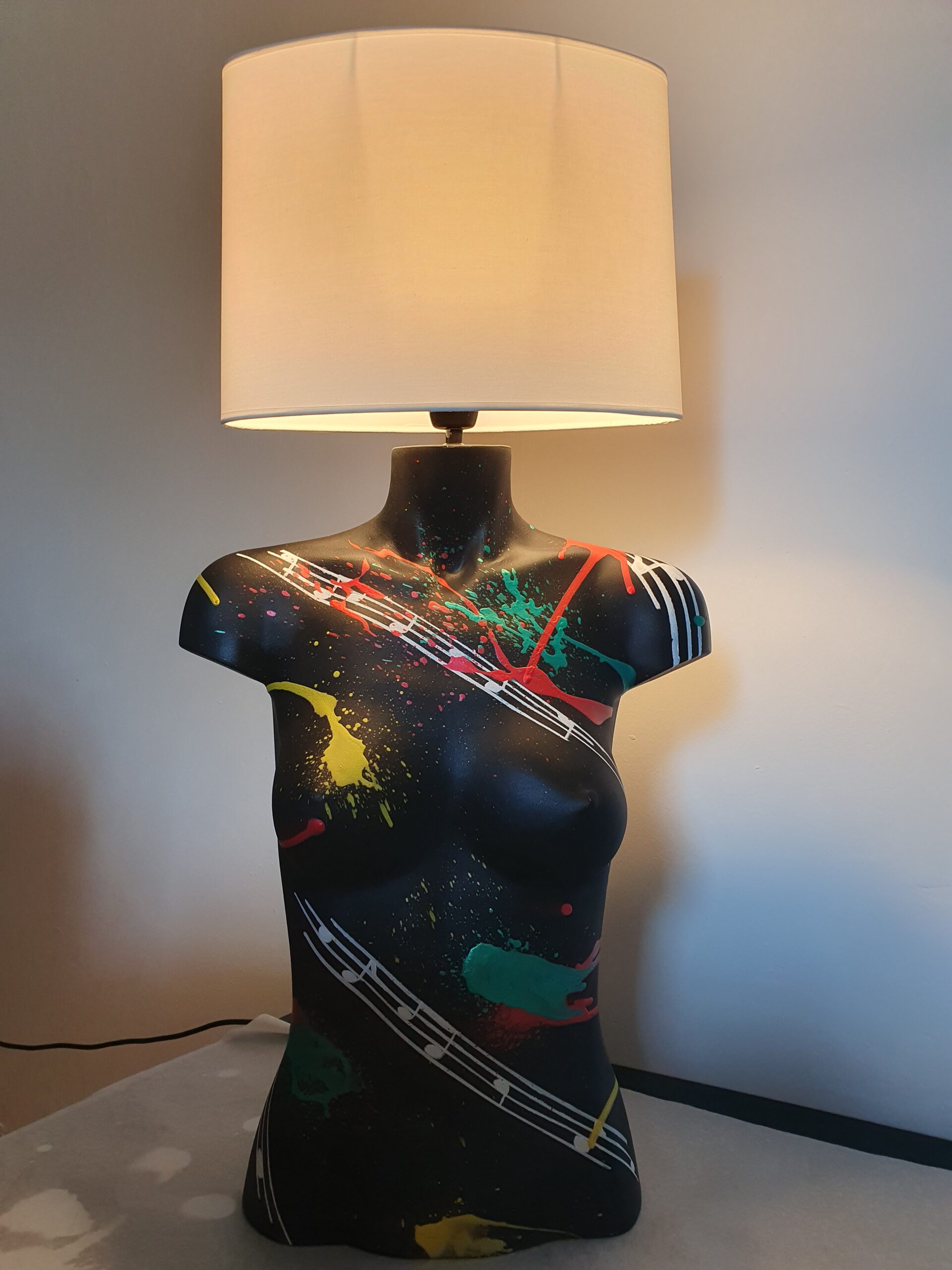 Lampe Buste Femme - Symphonie Pyrotechnique - NPhenix - Artiste Peintre