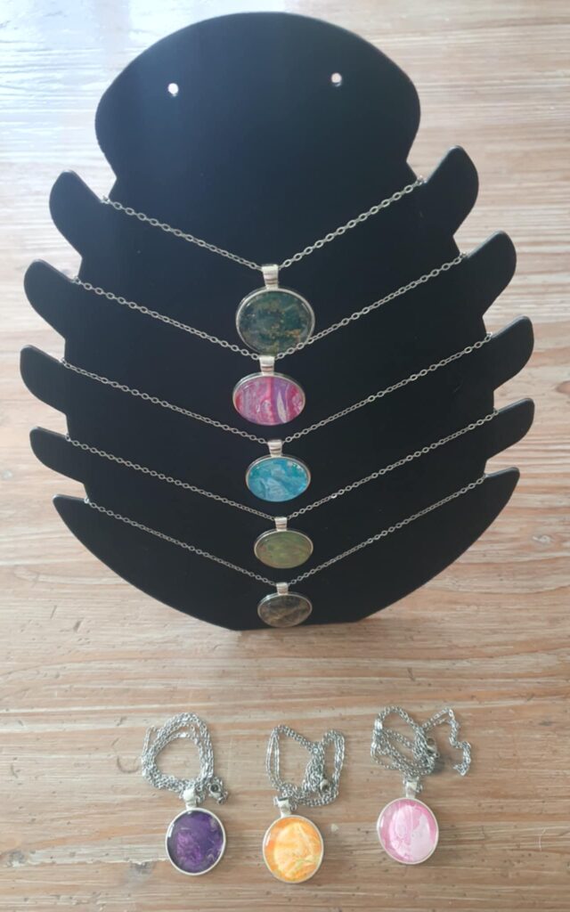 Colliers artisanaux Pouring - base argenté - NPhenix