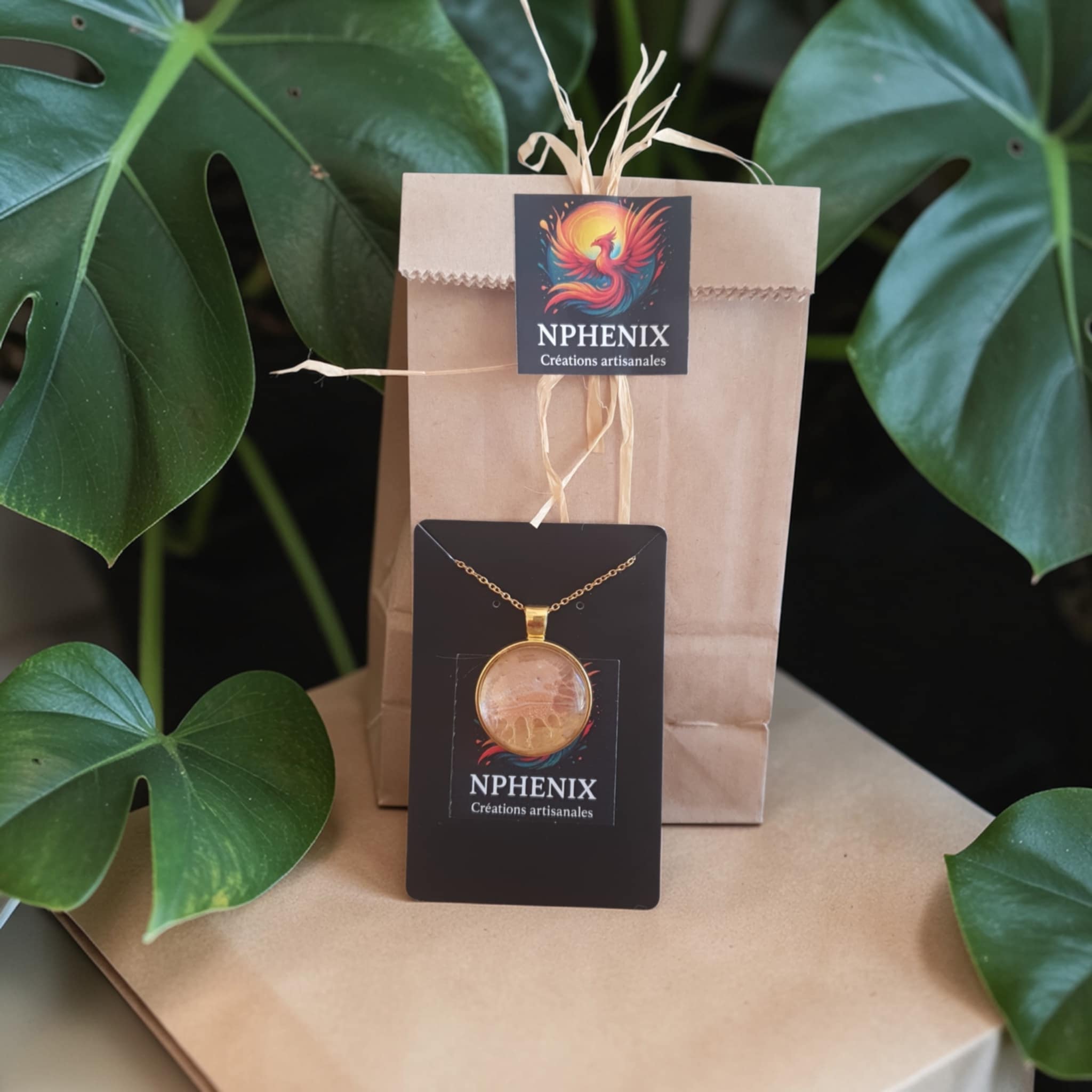 Collier doré artistique Terre Dorée – Bijou unique – Image 4