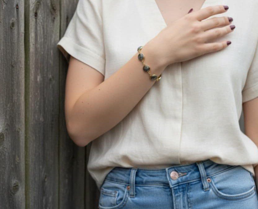 Bracelet doré 6 ronds artistique Harmonie Colorée – Bijou unique – Image 3