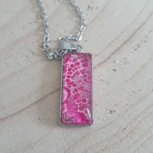 Collier argenté artistique Pétale – Bijou unique