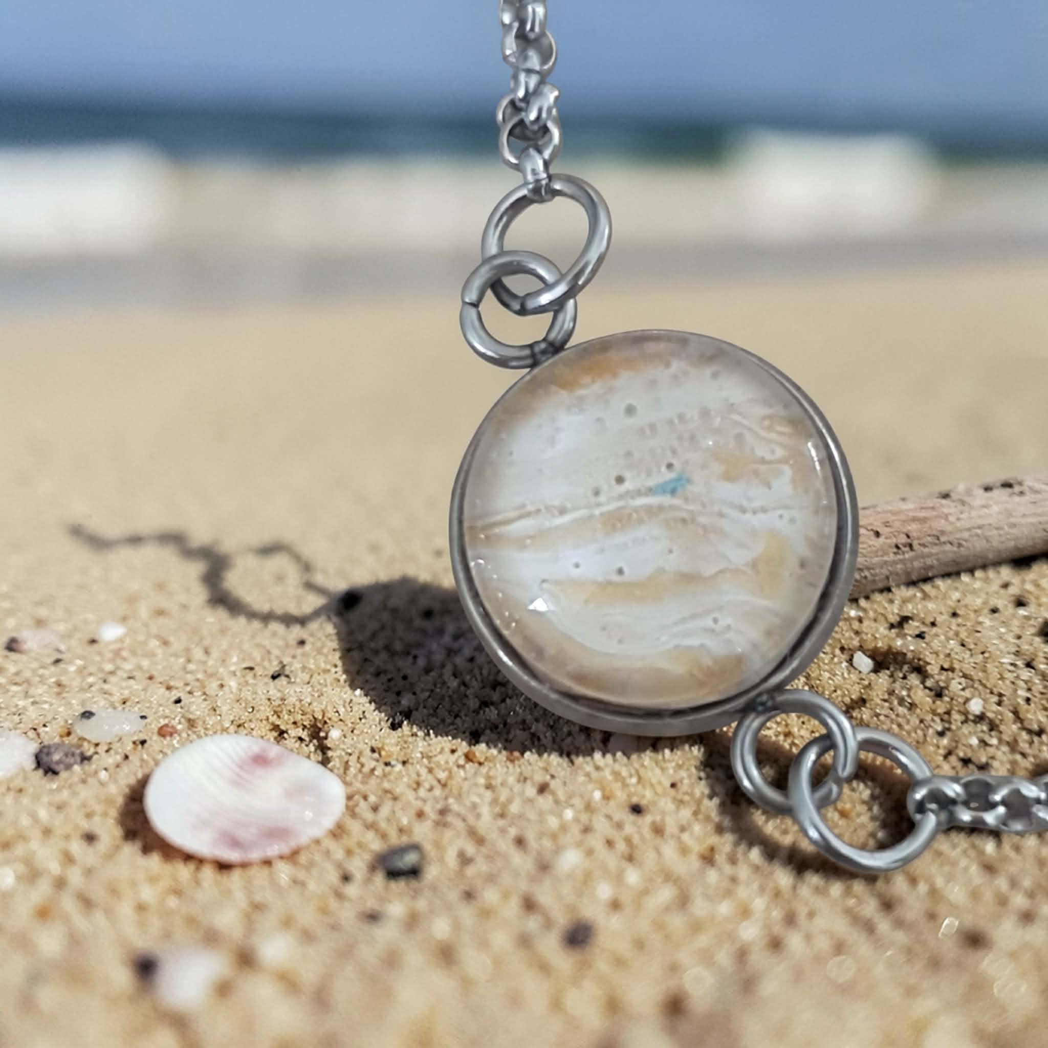 Bracelet argenté artistique Perle d'ocre – Bijou unique