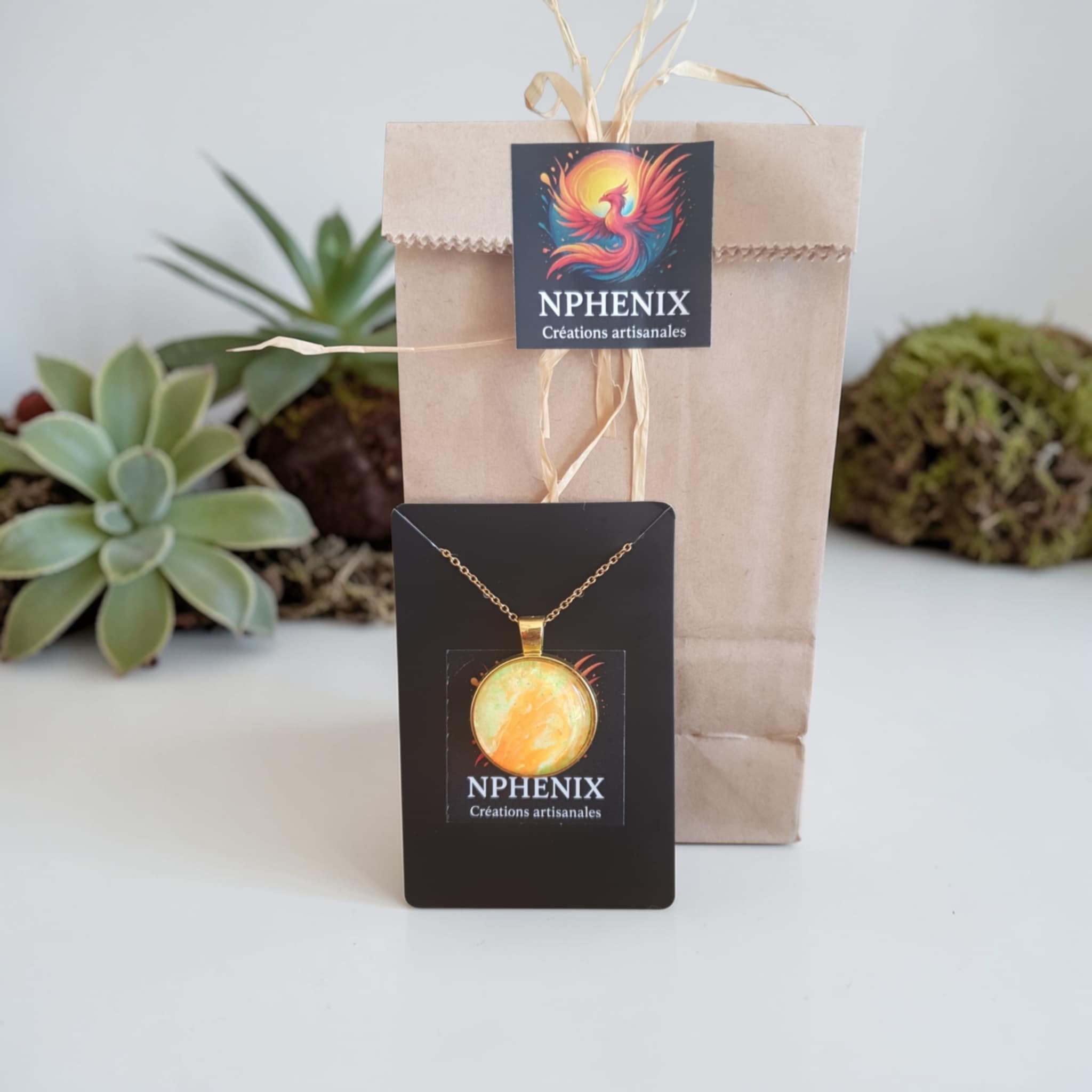 Collier doré artistique Flammes – Bijou unique – Image 4