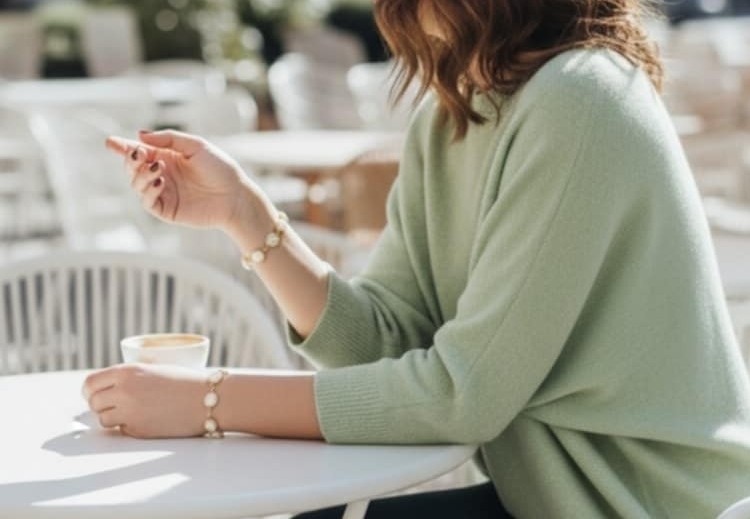 Bracelet doré 6 ronds artistique Perle d'Ocre – Bijou unique – Image 3