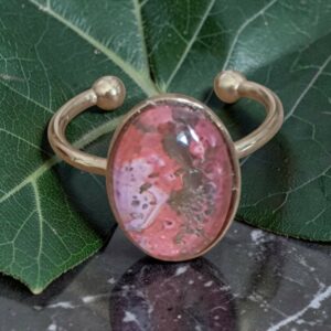 bague dorée ovale