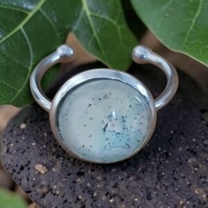 bague ronde argentée