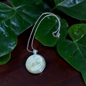 collier rond argenté