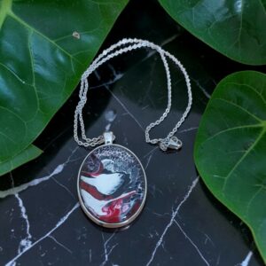 collier argenté ovale