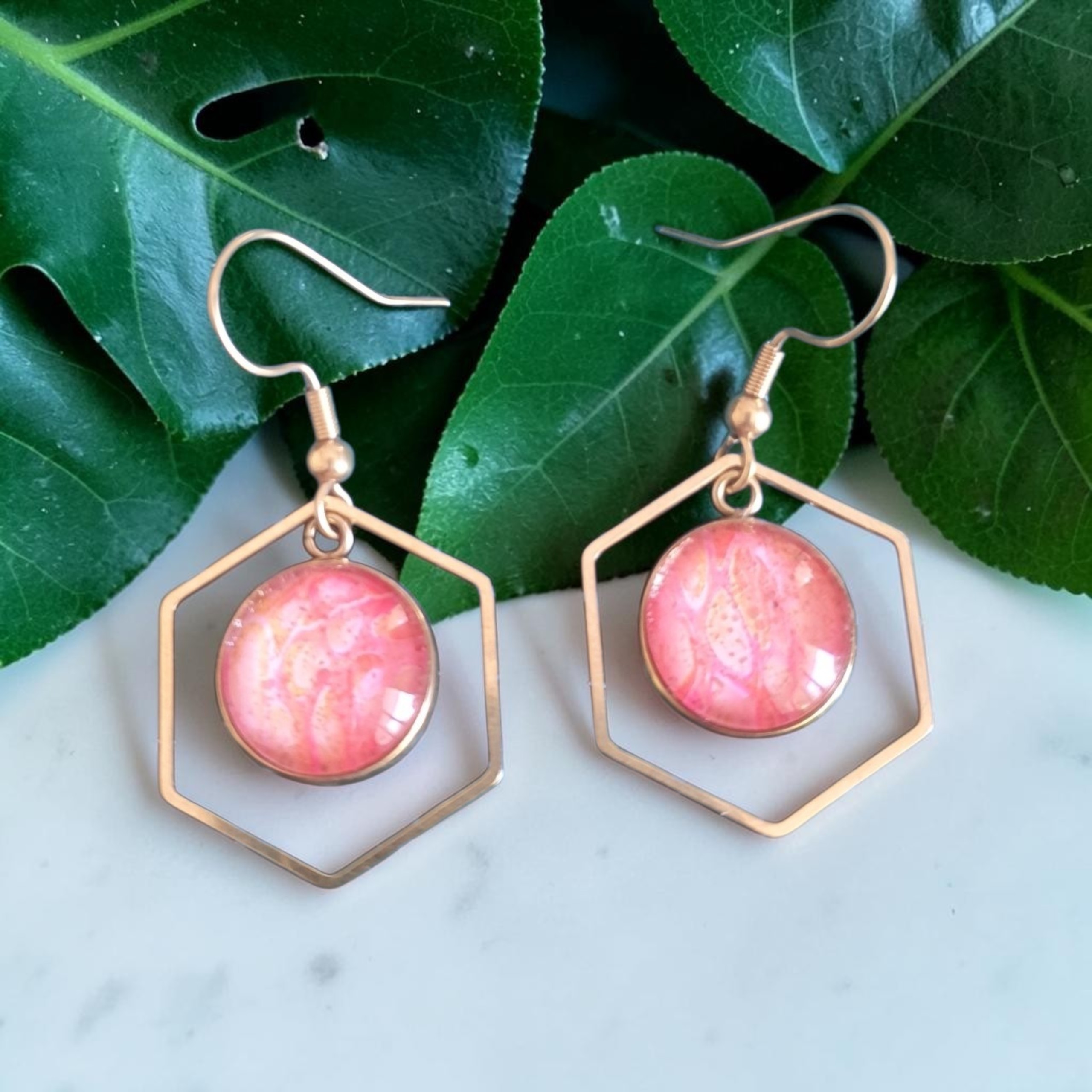 boucles d'oreilles dorées hexagonal