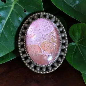 broche bronze ovale